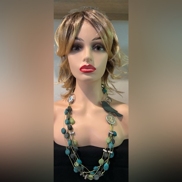Caracol Statement Necklace with Bird Pendant & Multicolor Beads - Picture 7 of 9